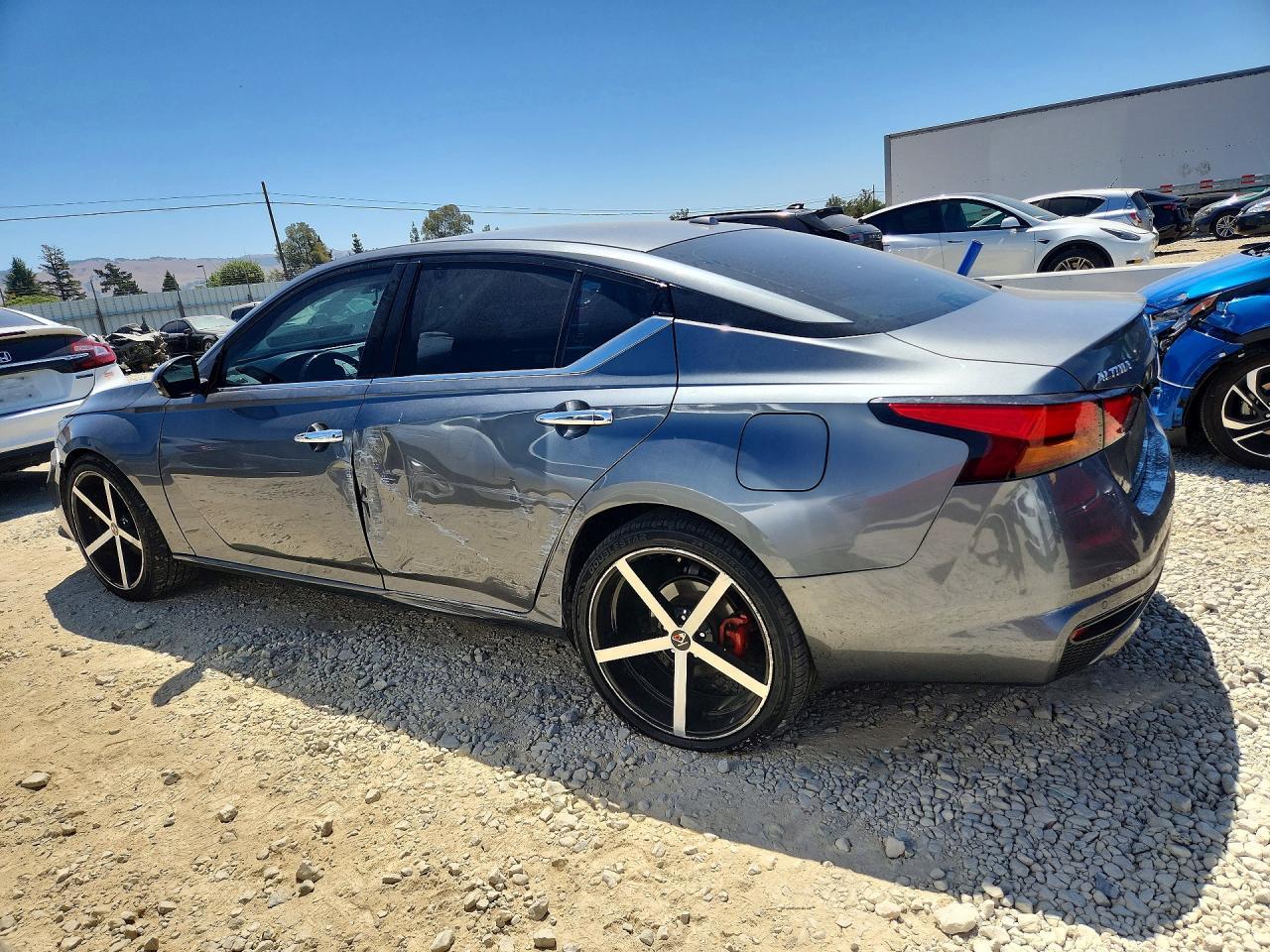 2019 Nissan Altima Sl - Фото 2
