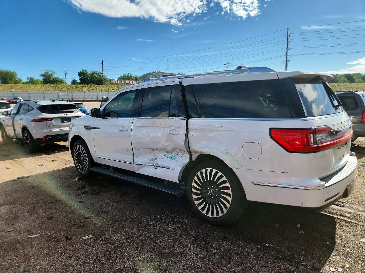 2021 Lincoln Navigator L Black Label - Фото 2