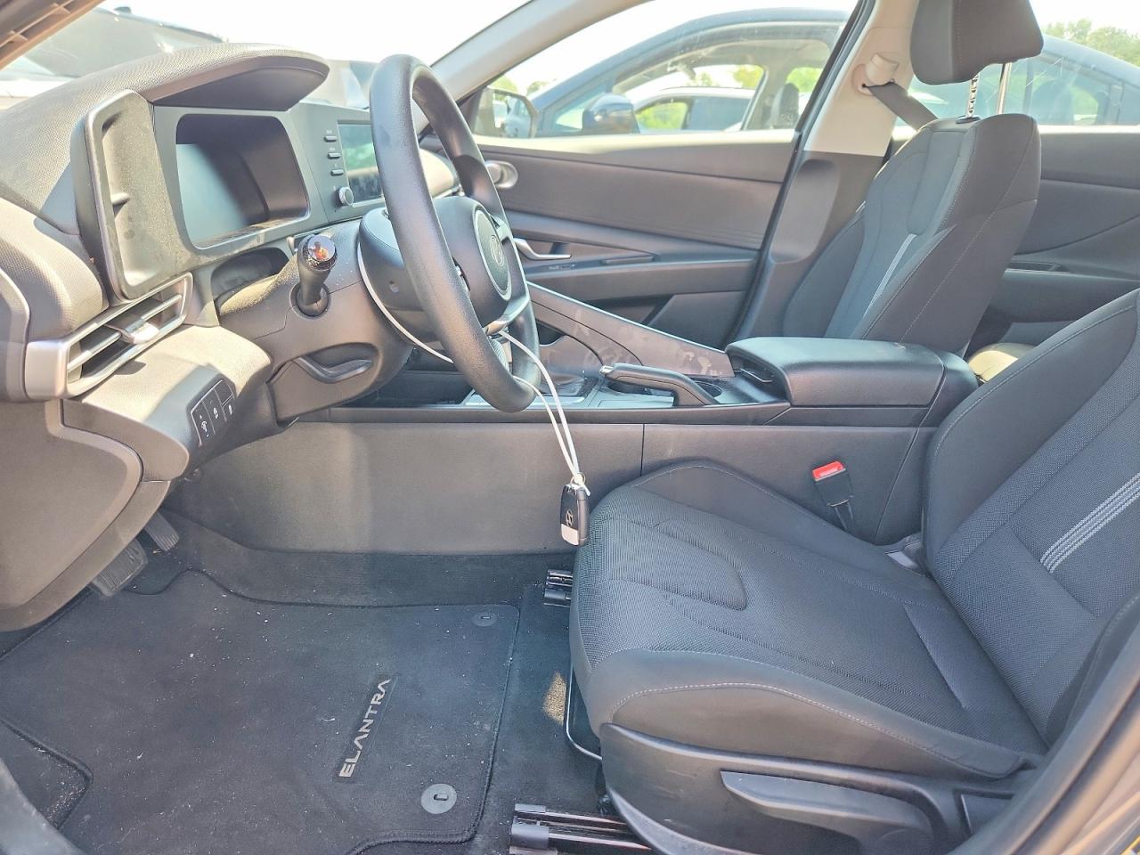 2026 Hyundai Elantra Se - Фото 7