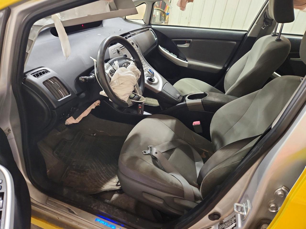2015 Toyota Prius - Фото 7