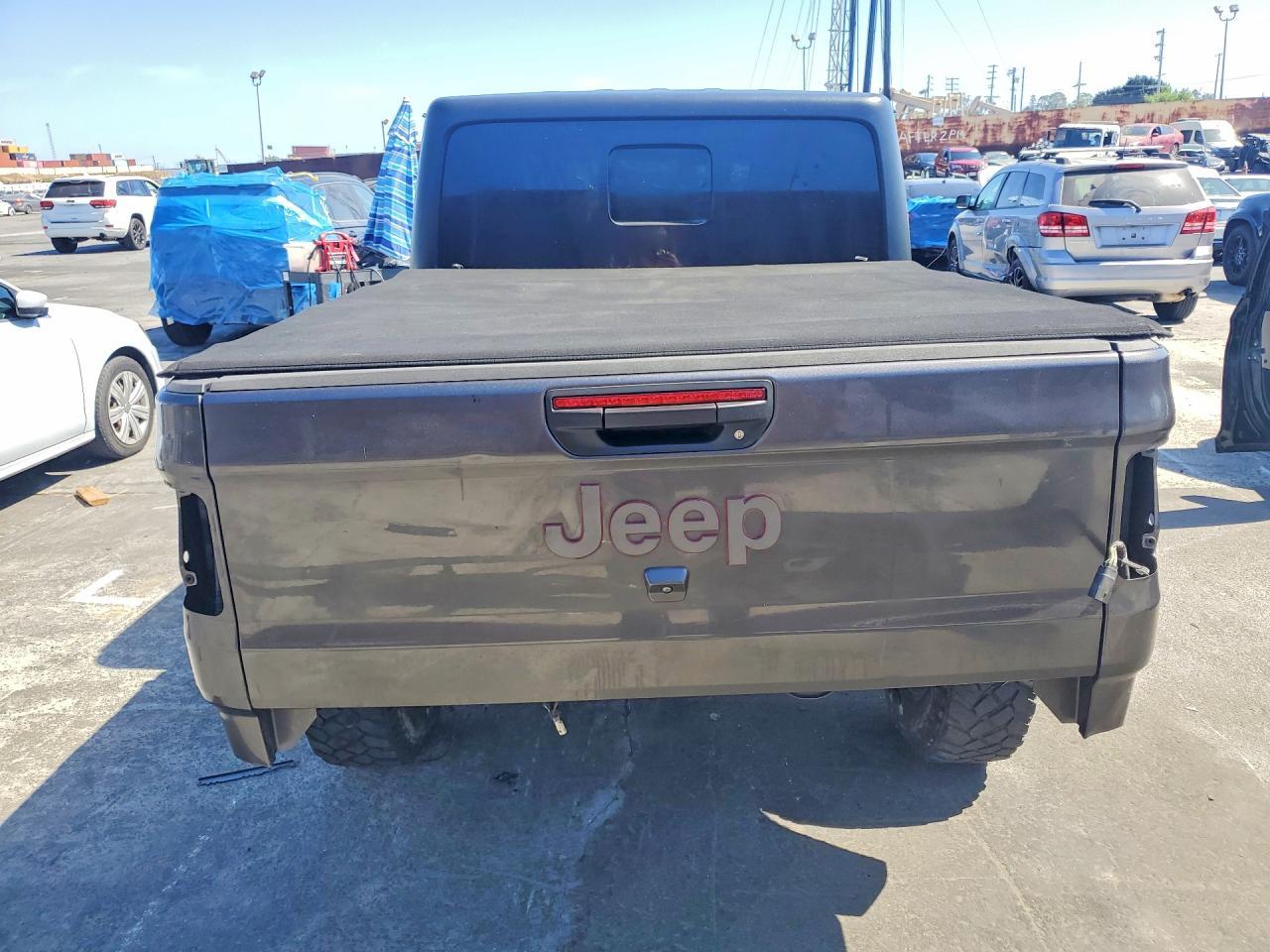 2020 Jeep Gladiator Sport - Фото 6