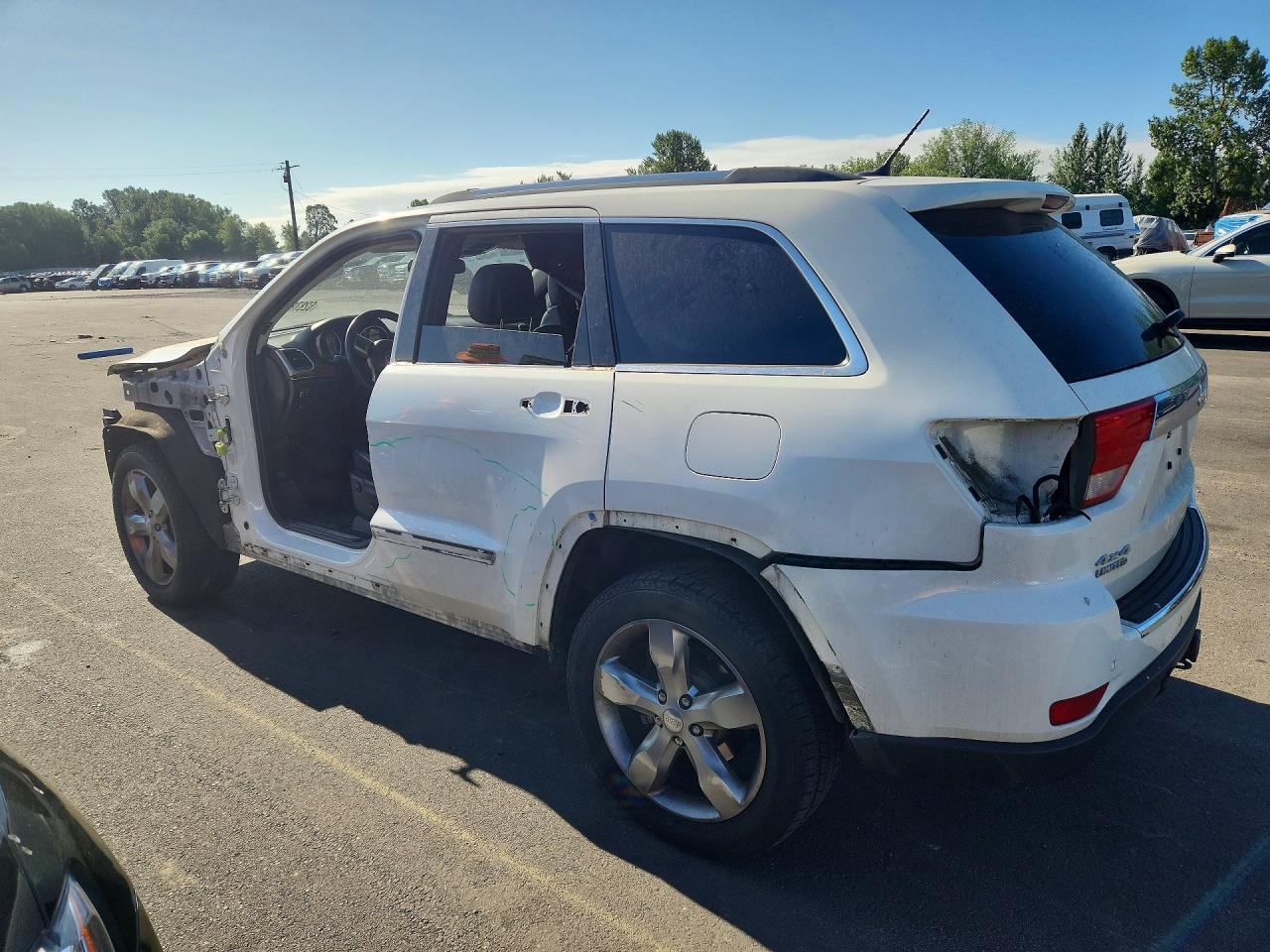 2011 Jeep Grand Cherokee Limited - Image 2