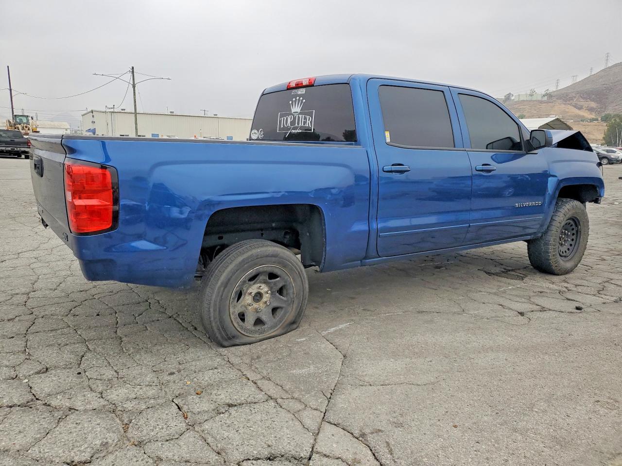 2017 Chevrolet Silverado C1500 Lt - Image 3