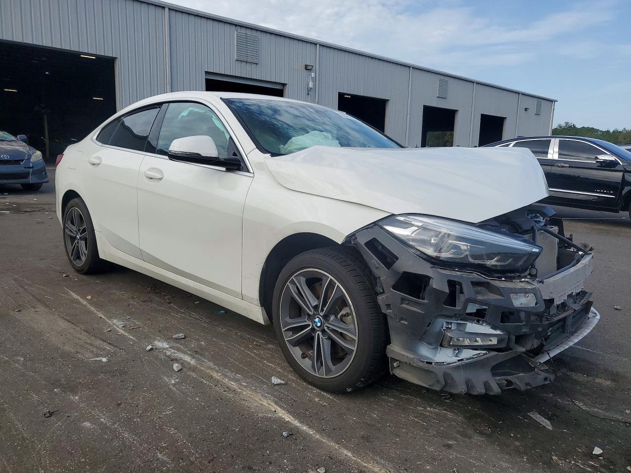 2021 BMW 228I - Фото 4