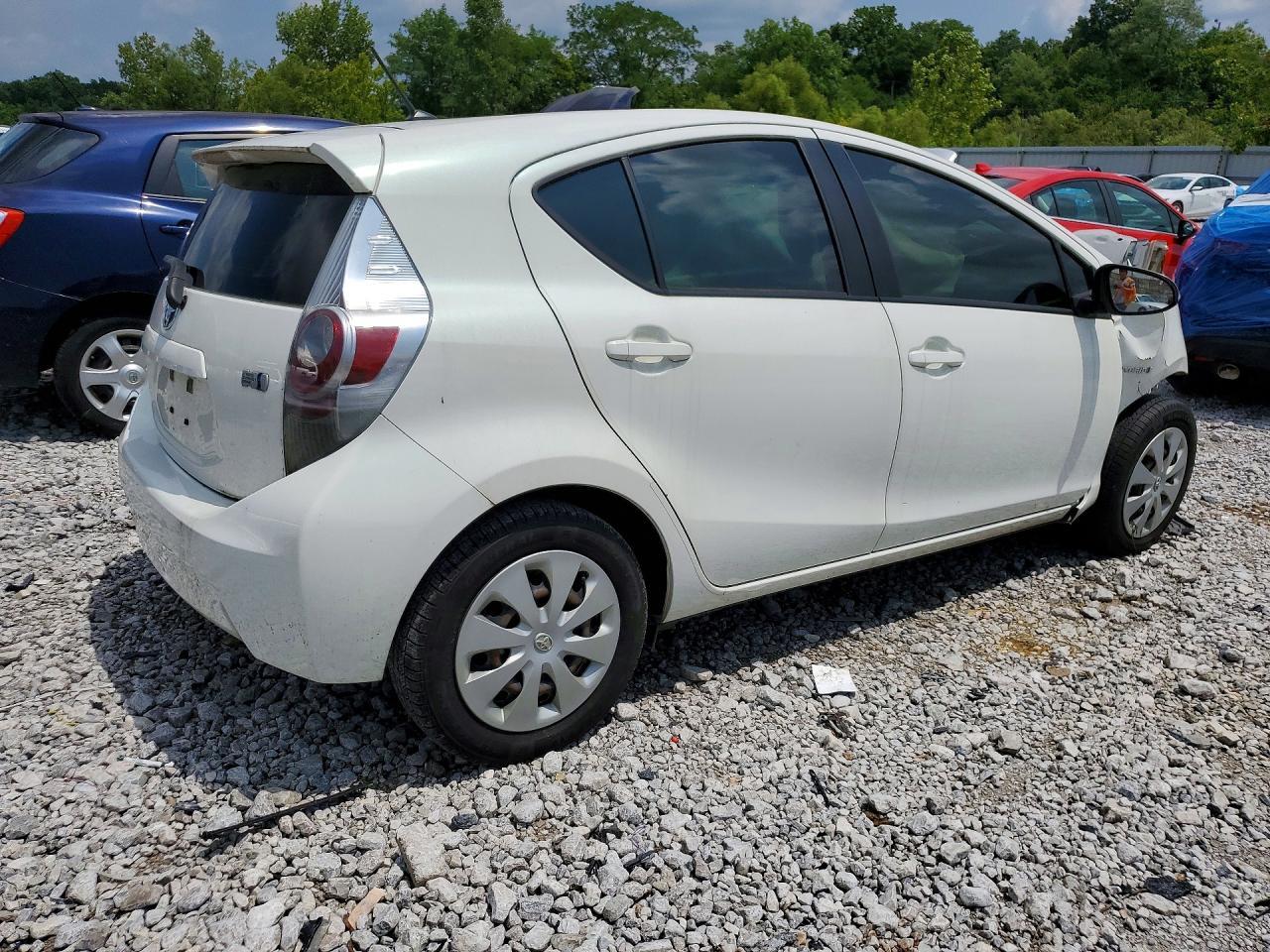 2014 Toyota Prius C Two - Фото 3