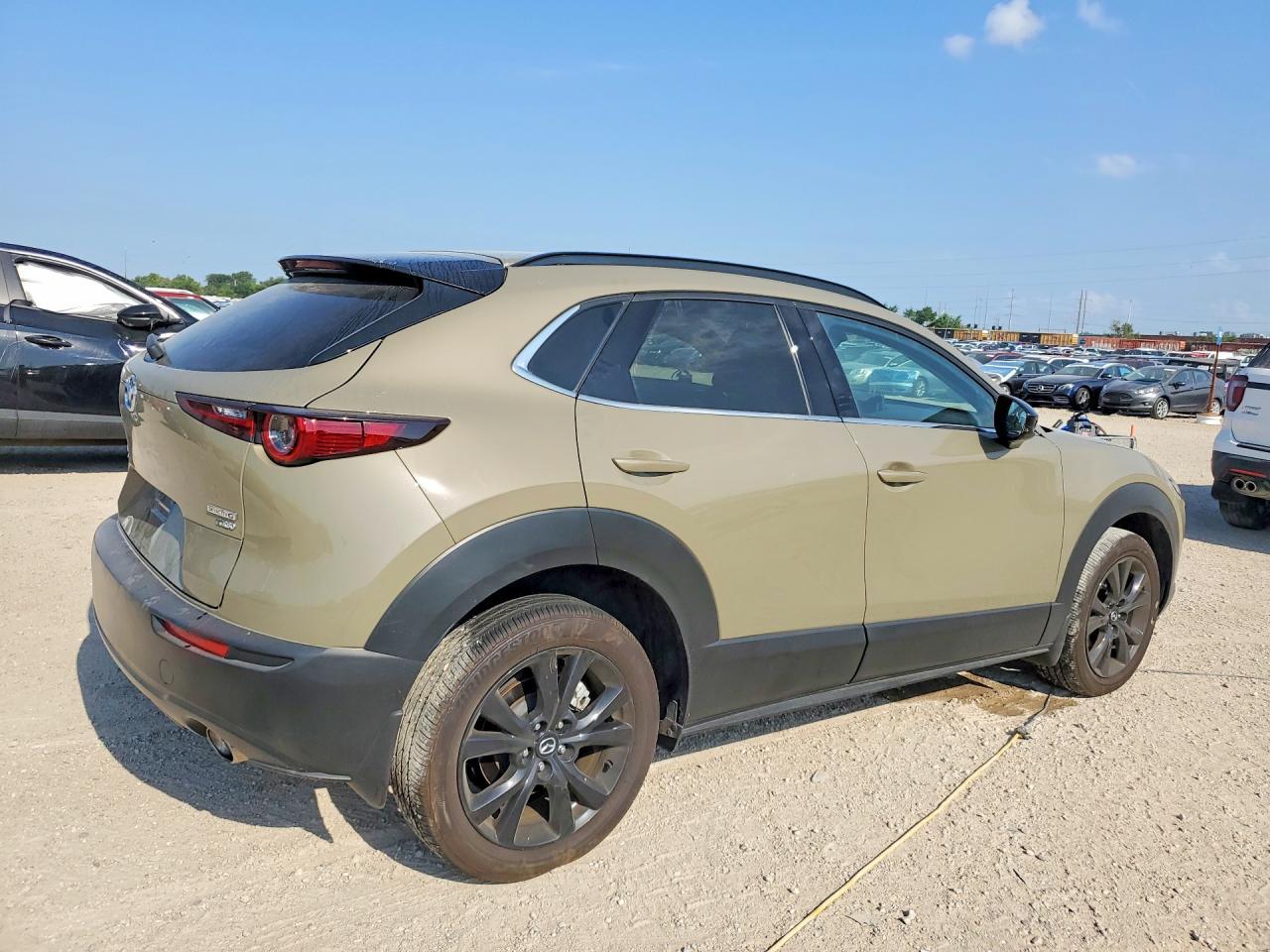 2025 Mazda Cx-30 Carbon Turbo - Фото 3