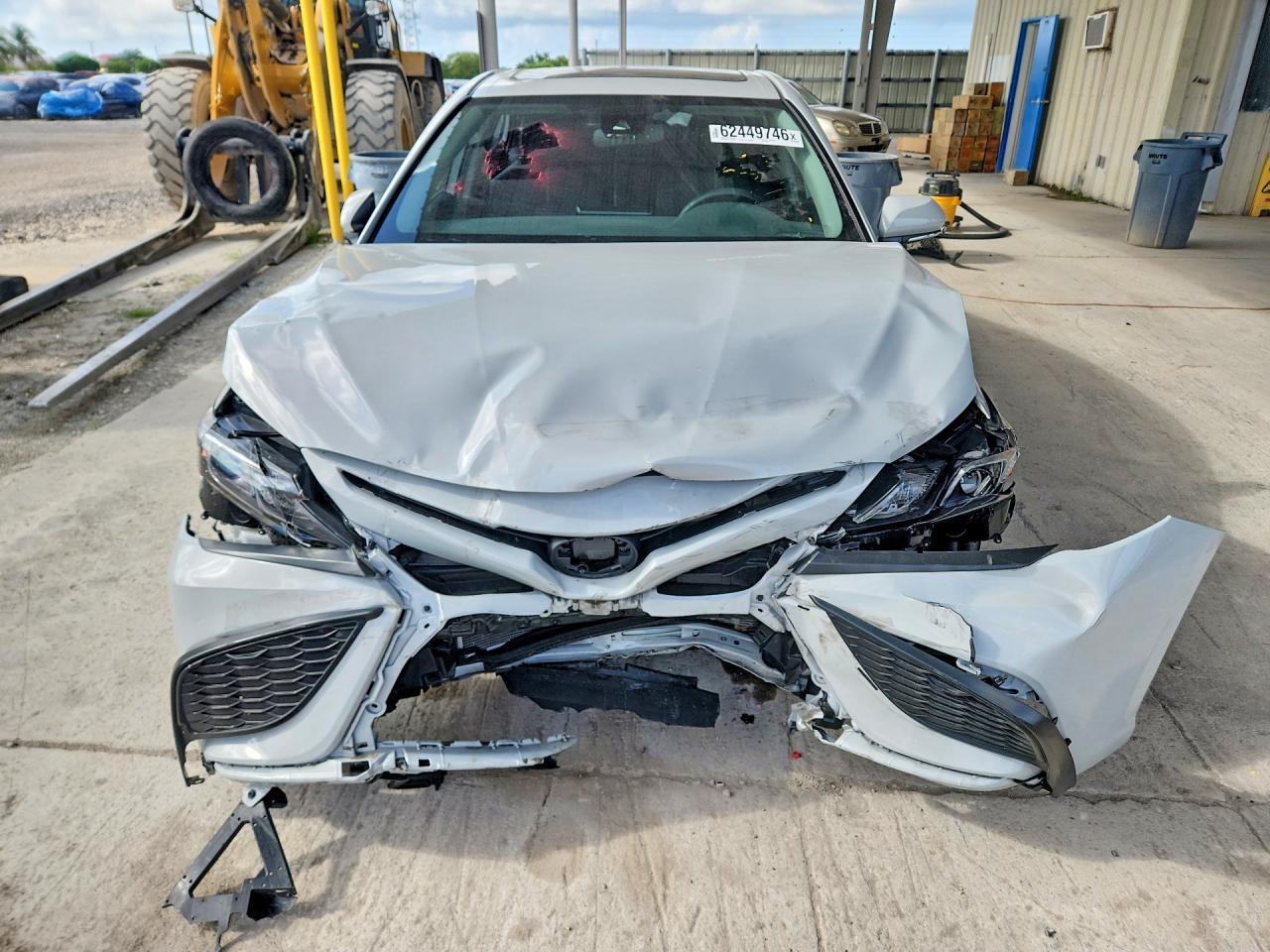 2024 Toyota Camry Se - Фото 5