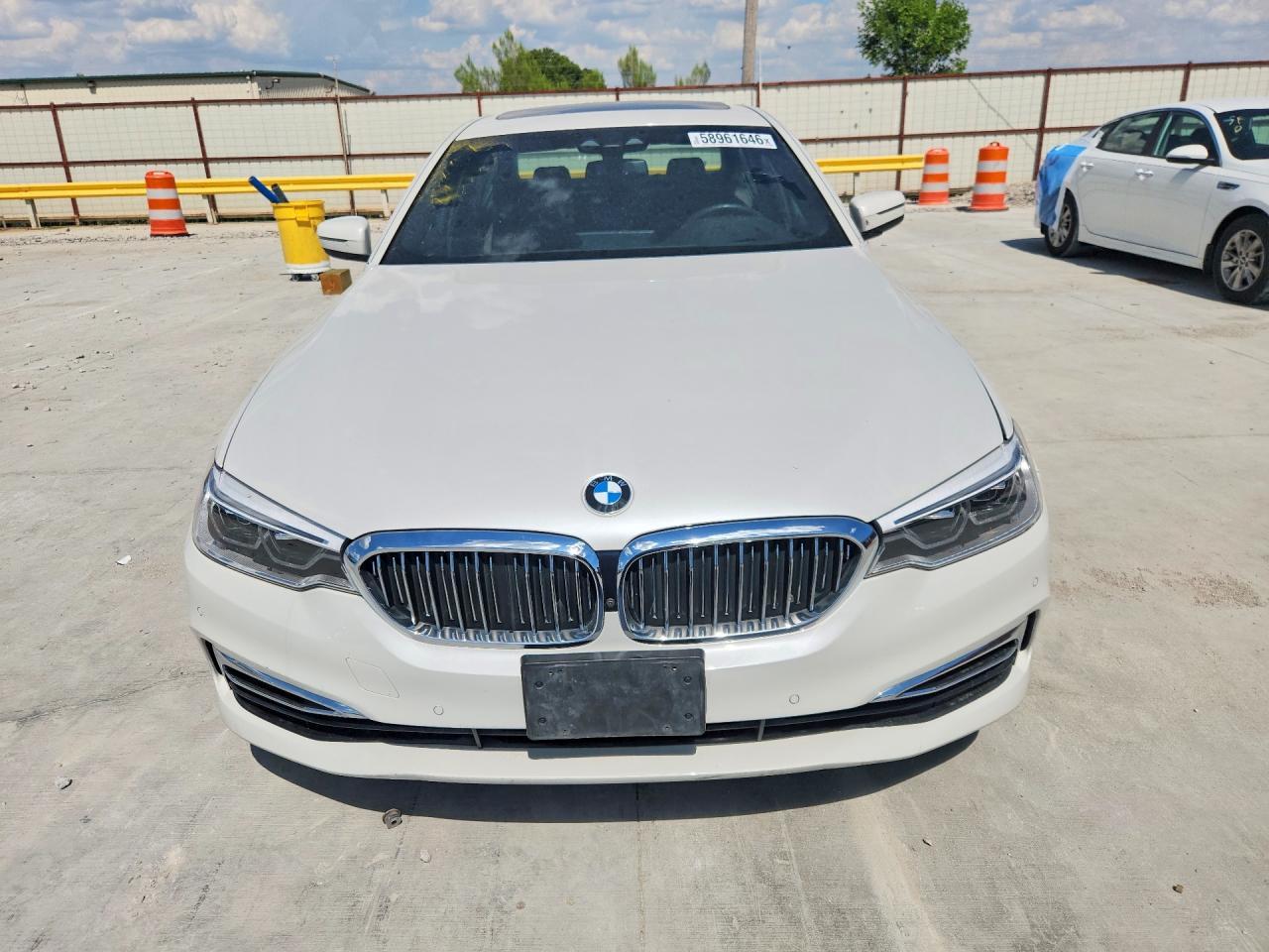 2019 BMW 540 I - Фото 5