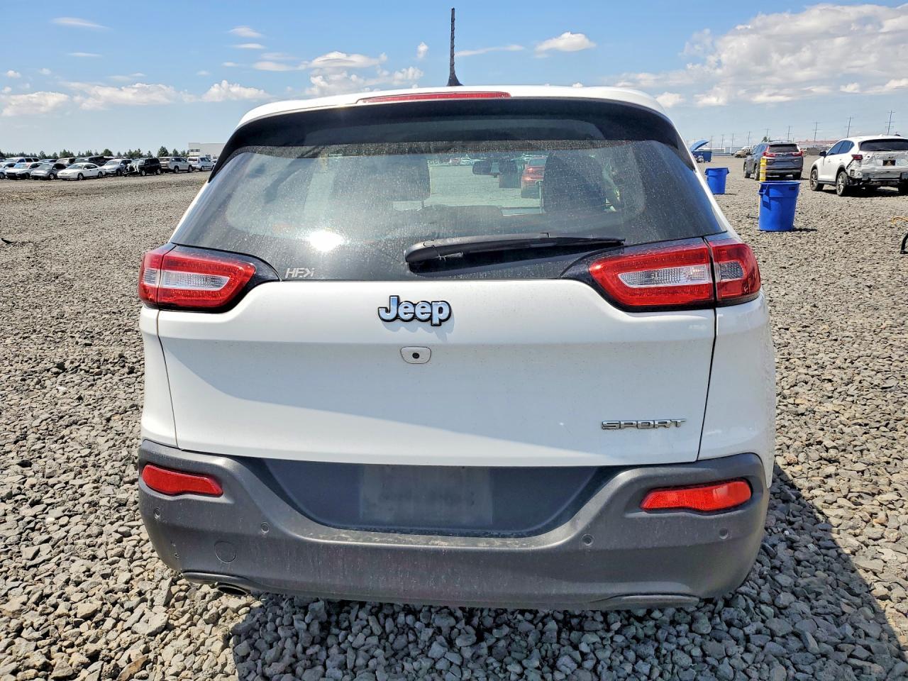 2017 Jeep Cherokee Sport - Фото 6