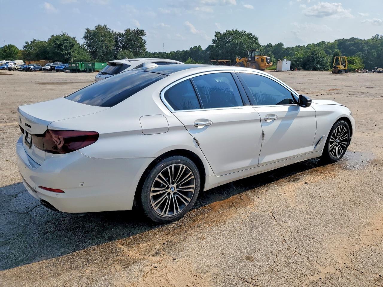 2017 BMW 540 I - Фото 3