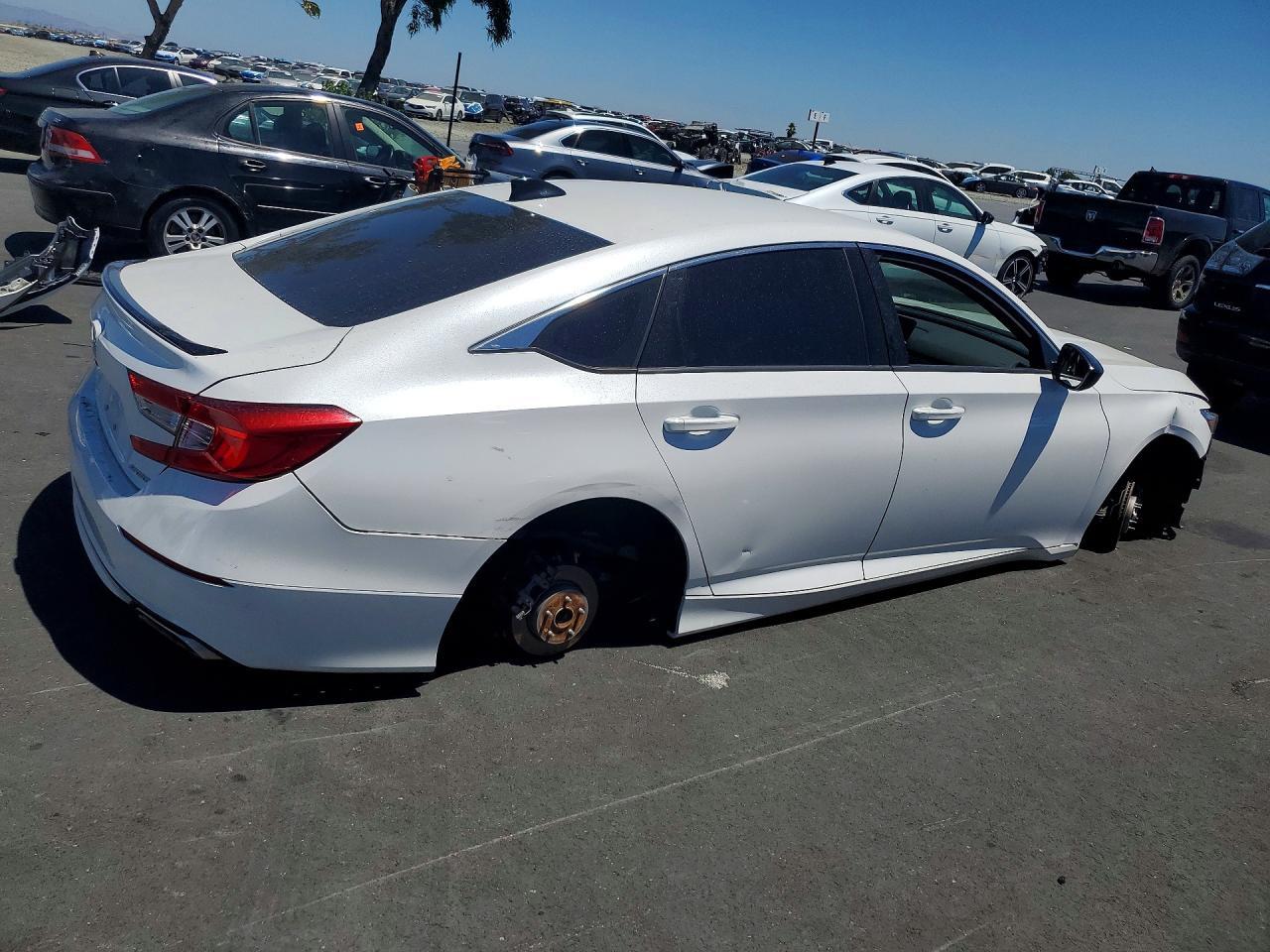 2021 Honda Accord Sport - Image 3