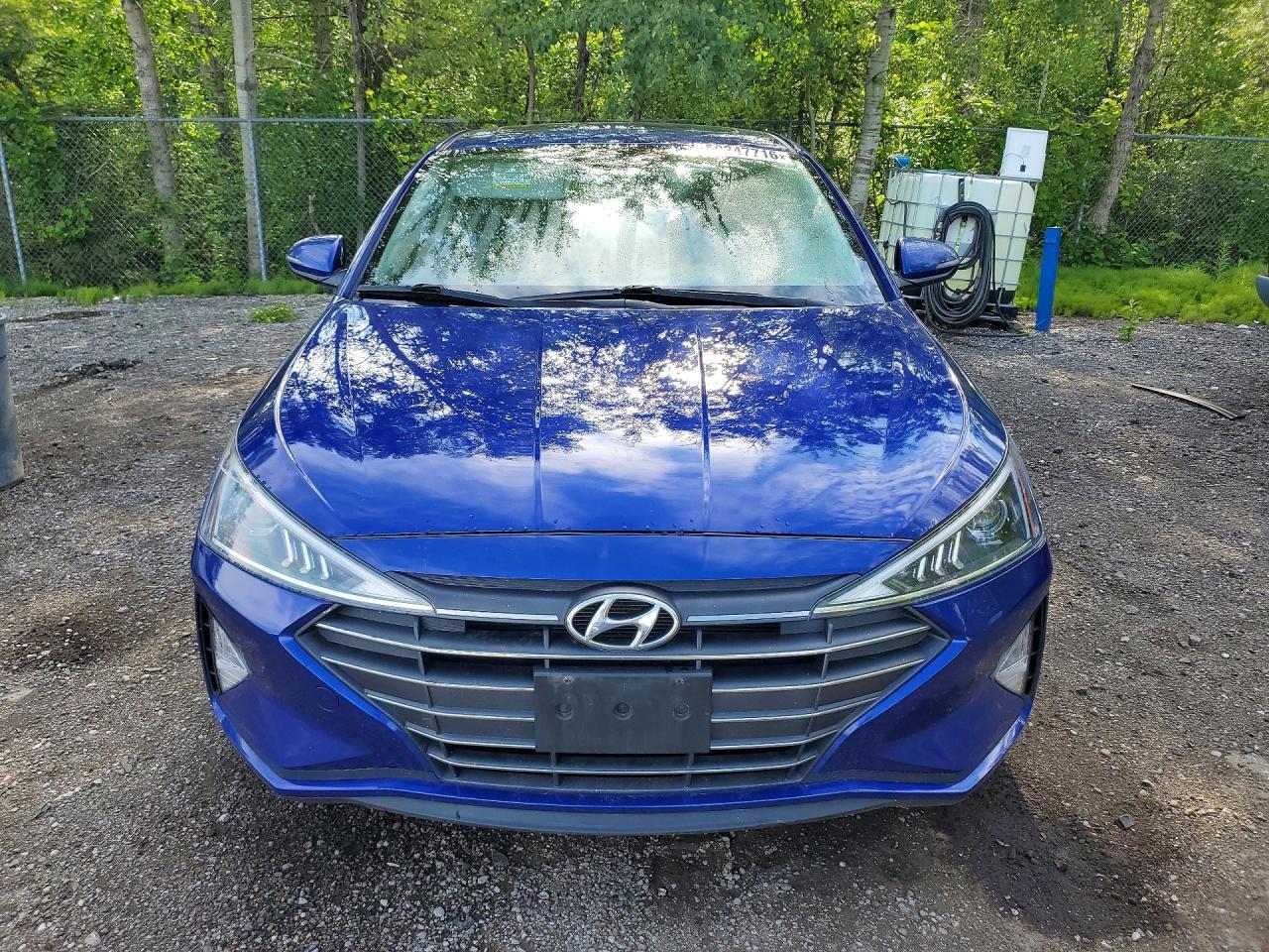2019 Hyundai Elantra - Image 5