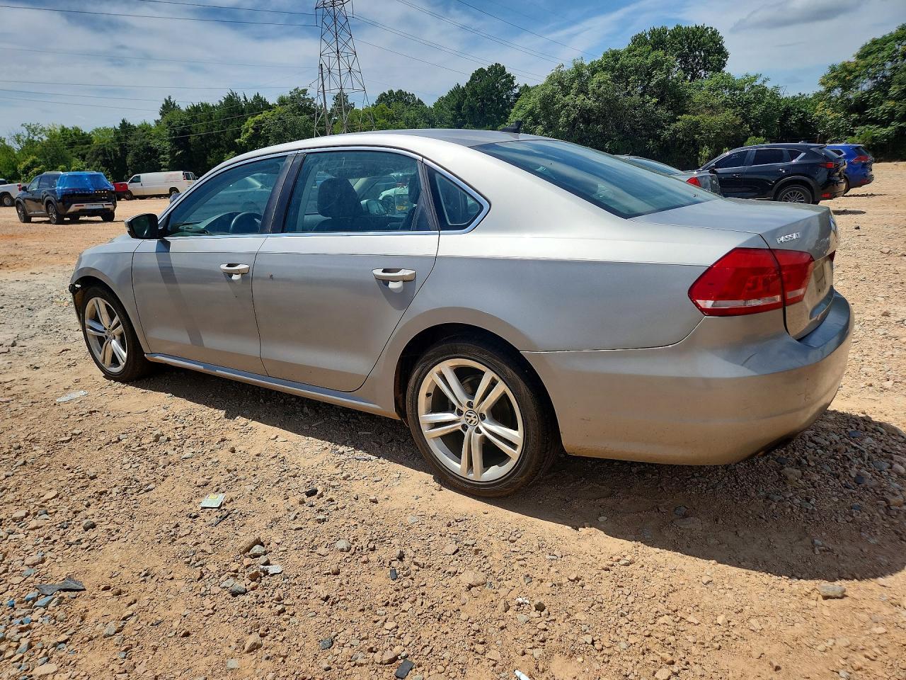 2014 Volkswagen Passat Se - Фото 2
