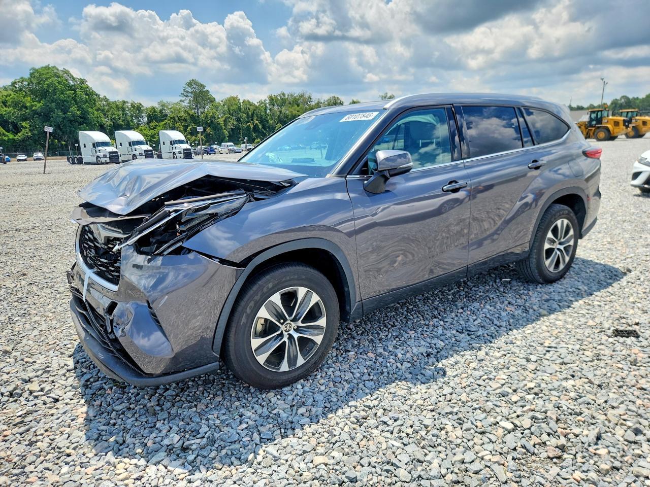 2022 Toyota Highlander Hybrid Xle