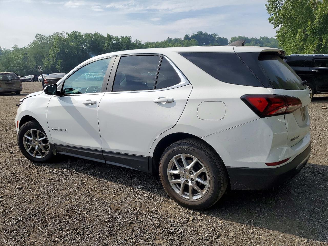 2022 Chevrolet Equinox Lt - Фото 2