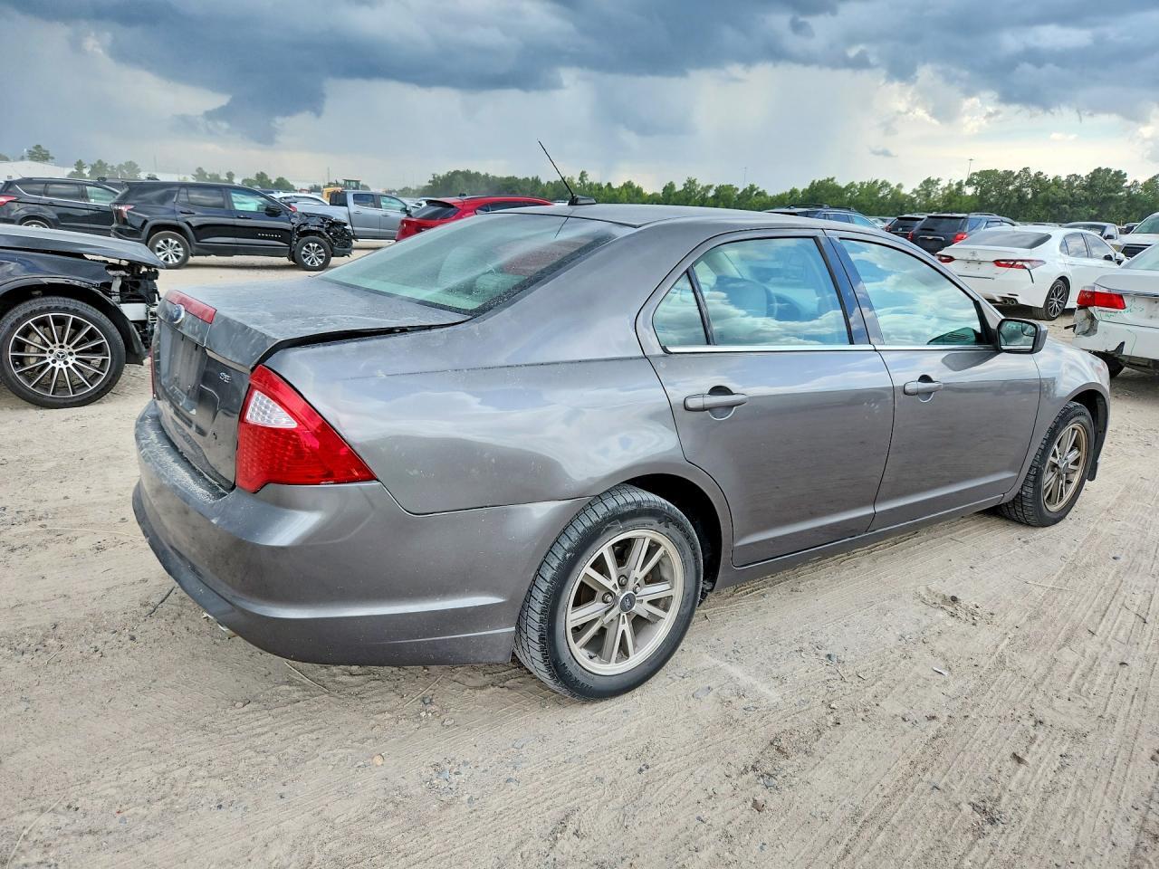 2011 Ford Fusion Se - Image 3