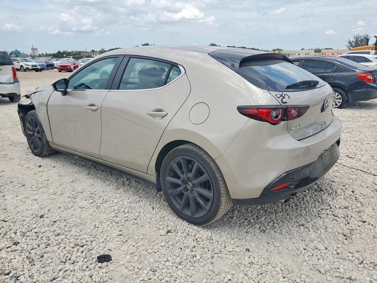 2025 Mazda 3 Select Sport - Image 2