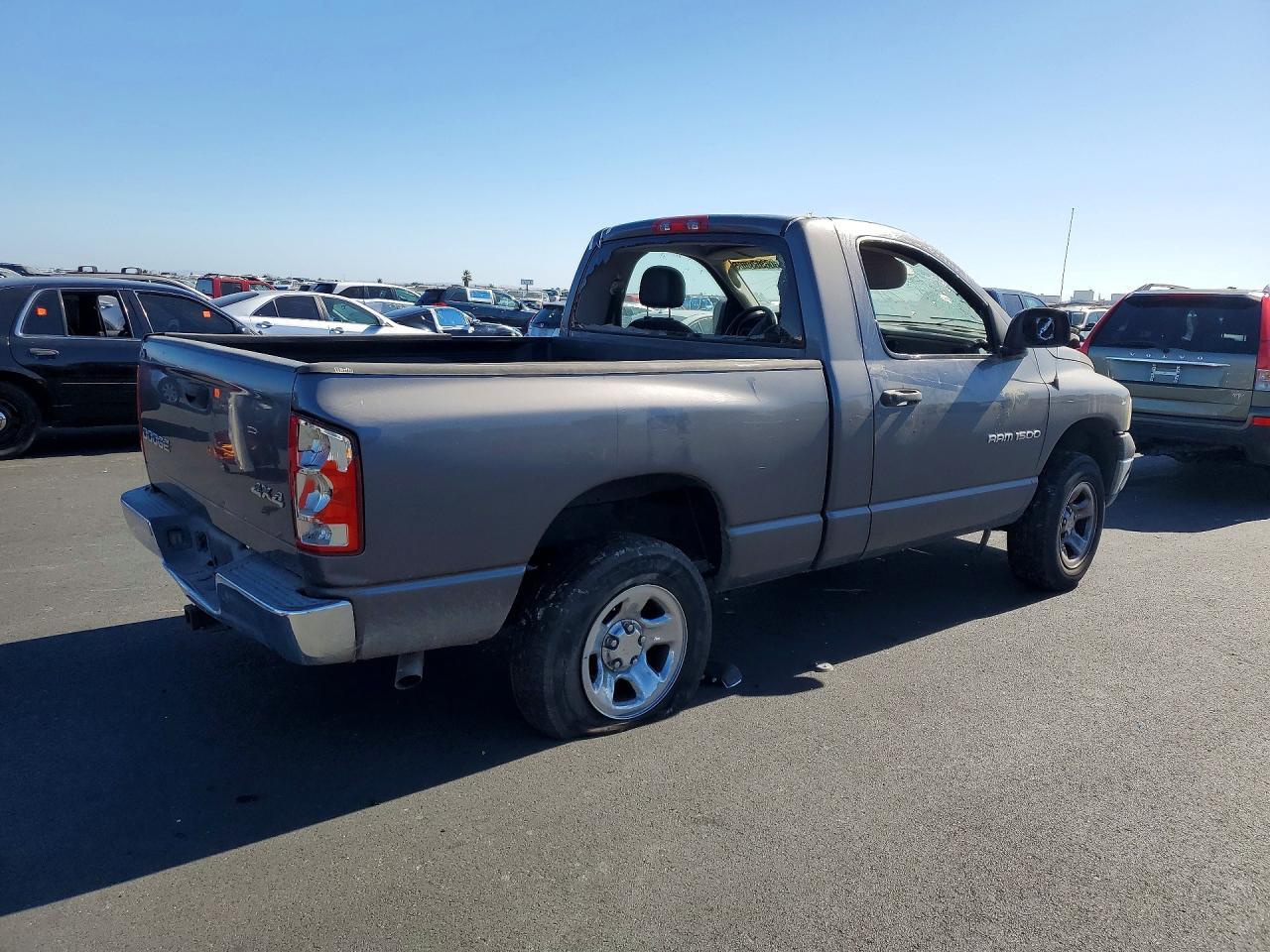 2002 Dodge Ram 1500 - Фото 3