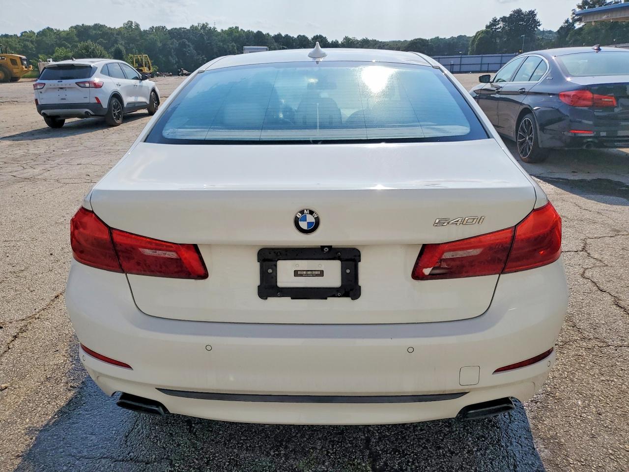 2017 BMW 540 I - Фото 6