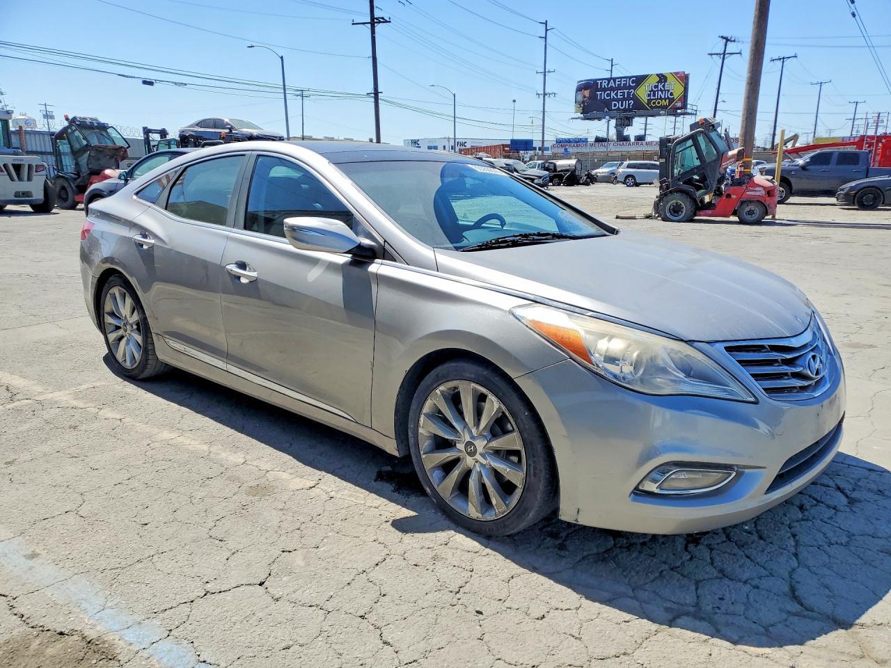 2013 Hyundai Azera Base - Image 4