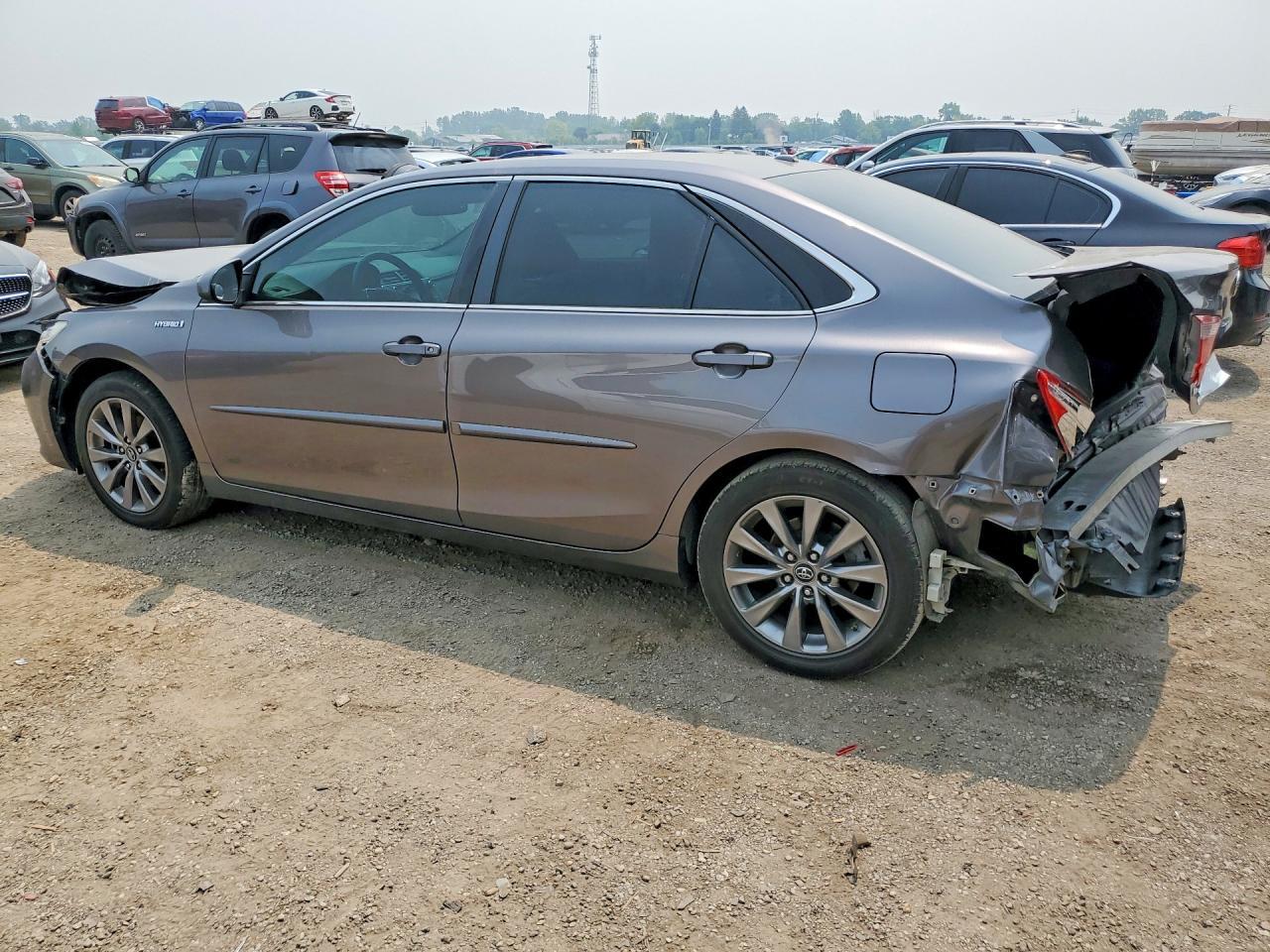 2017 Toyota Camry Hybrid Xle - Фото 2