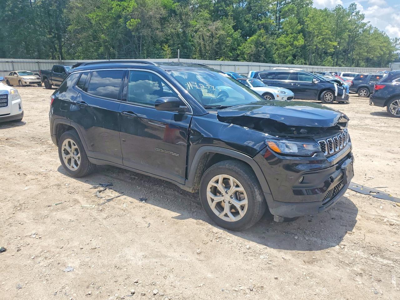 2024 Jeep Compass Latitude - Image 4