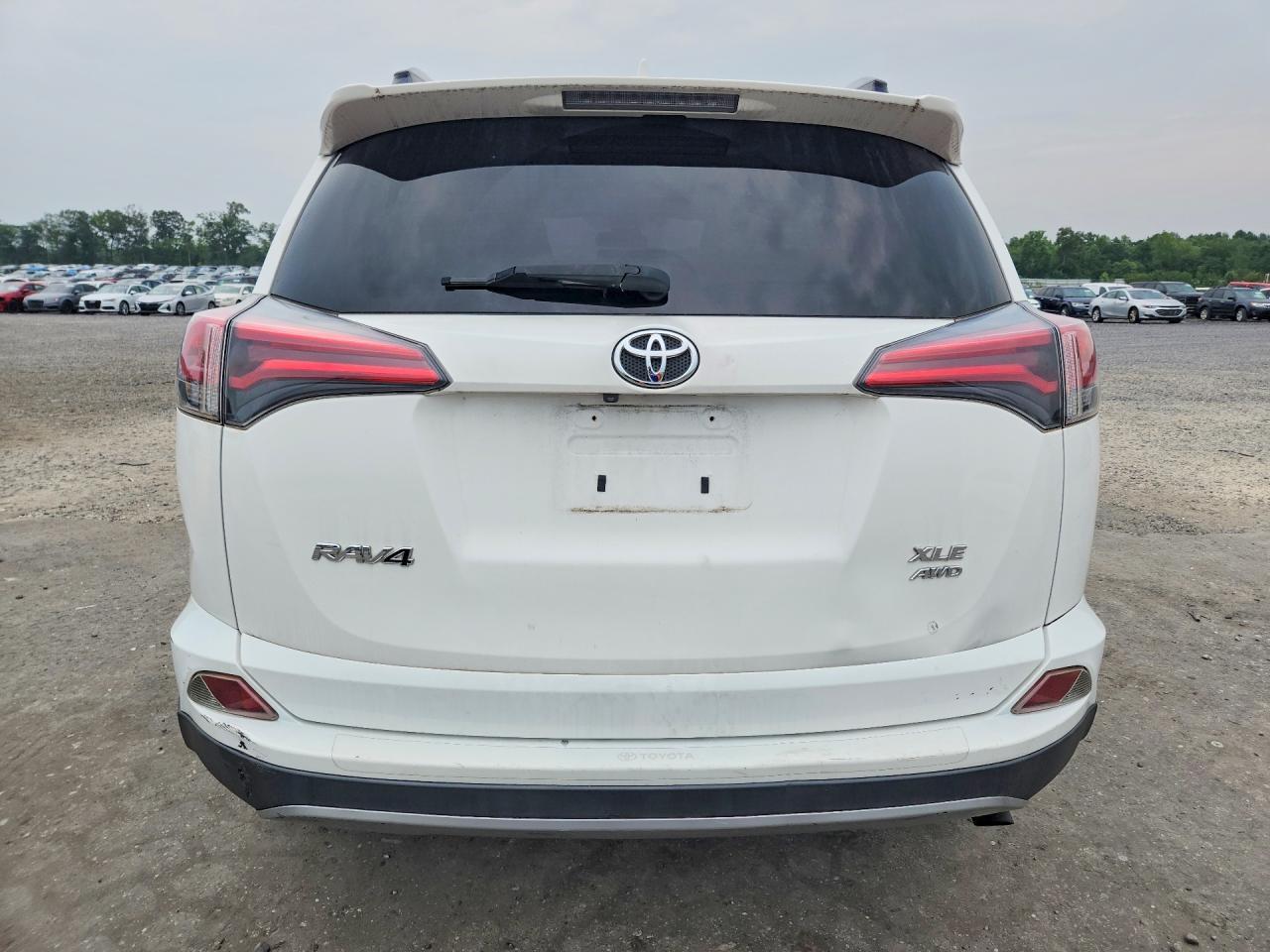 2018 Toyota Rav4 Xle - Фото 6