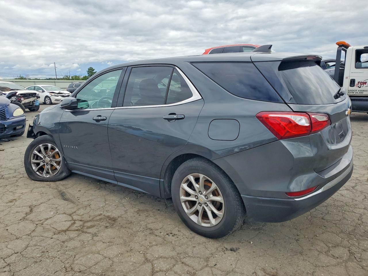 2018 Chevrolet Equinox Lt - Фото 2