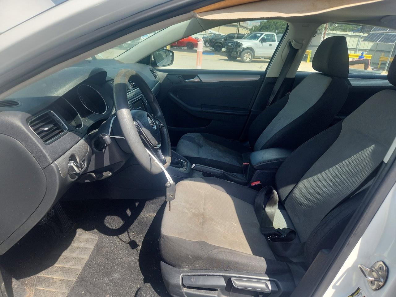2017 Volkswagen Jetta S - Фото 7