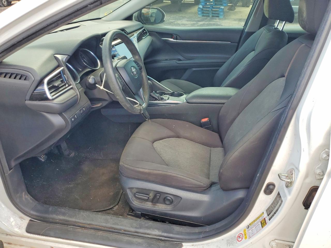 2018 Toyota Camry L - Image 7
