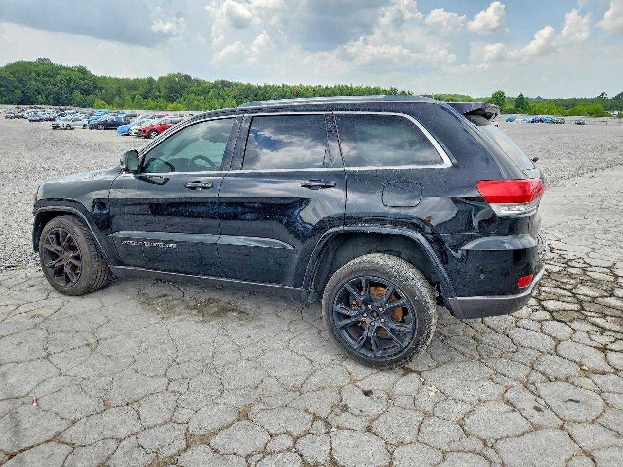 2018 Jeep Grand Cherokee Limited - Image 2
