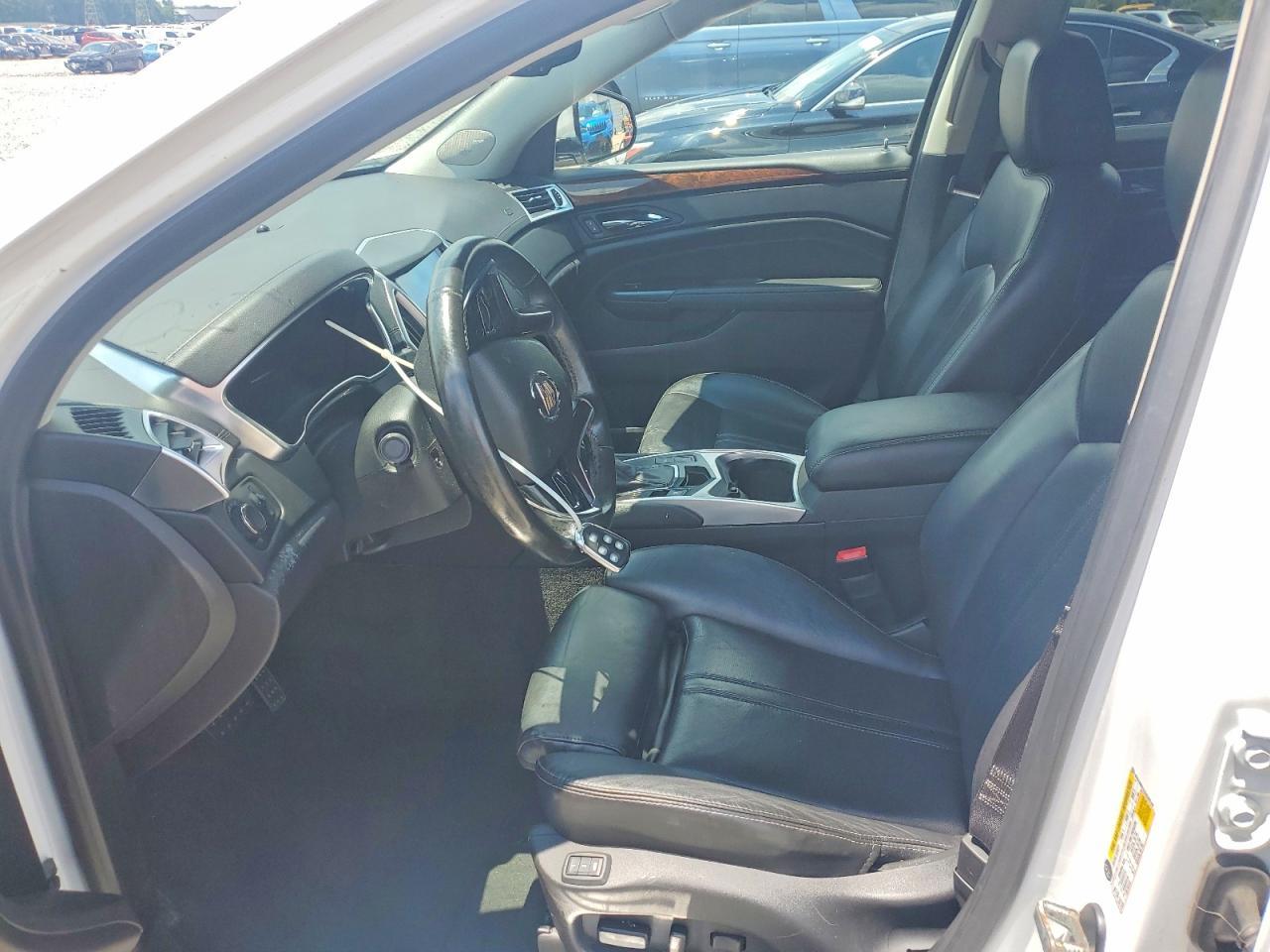 2016 Cadillac Srx Luxury Collection - Image 7