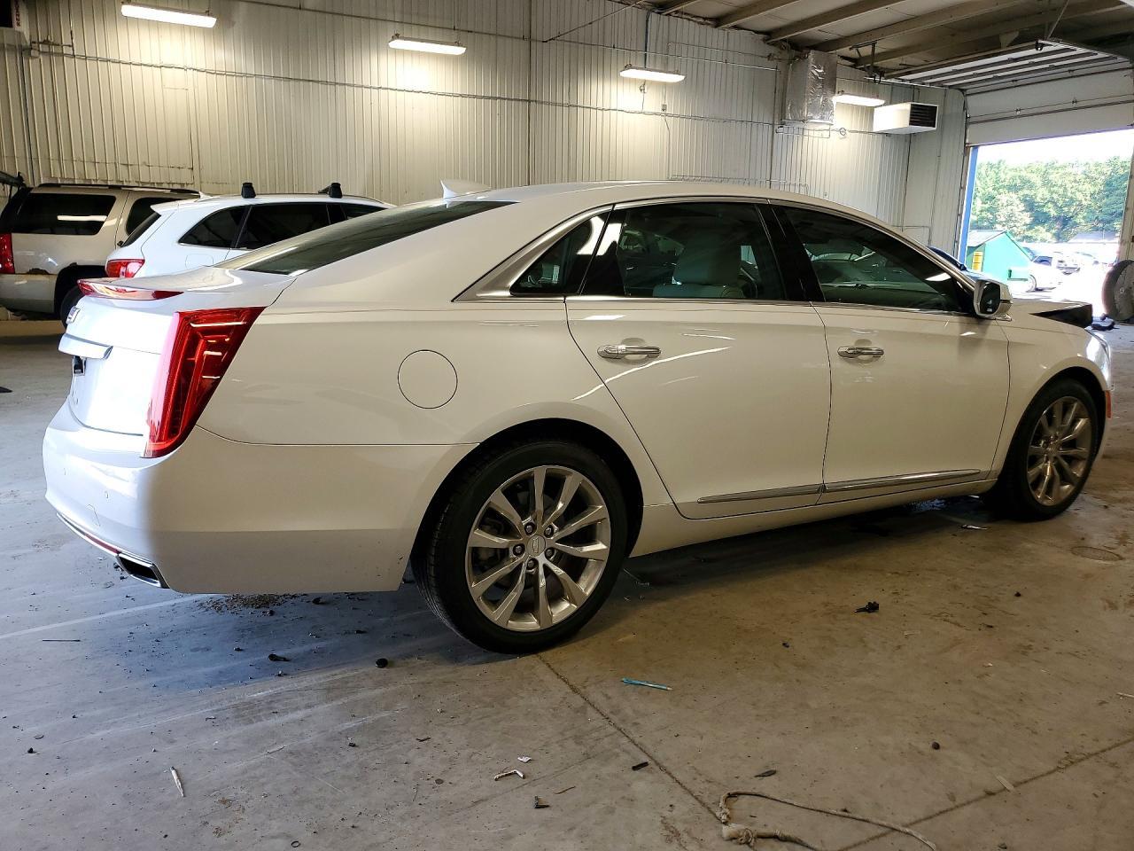 2017 Cadillac Xts Premium Luxury - Фото 3