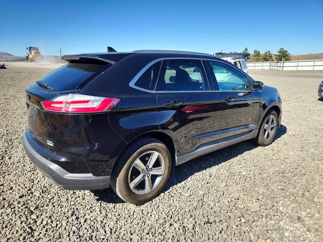 2019 Ford Edge Sel - Image 3