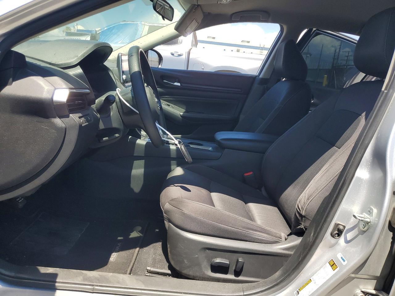 2020 Nissan Altima S - Фото 7