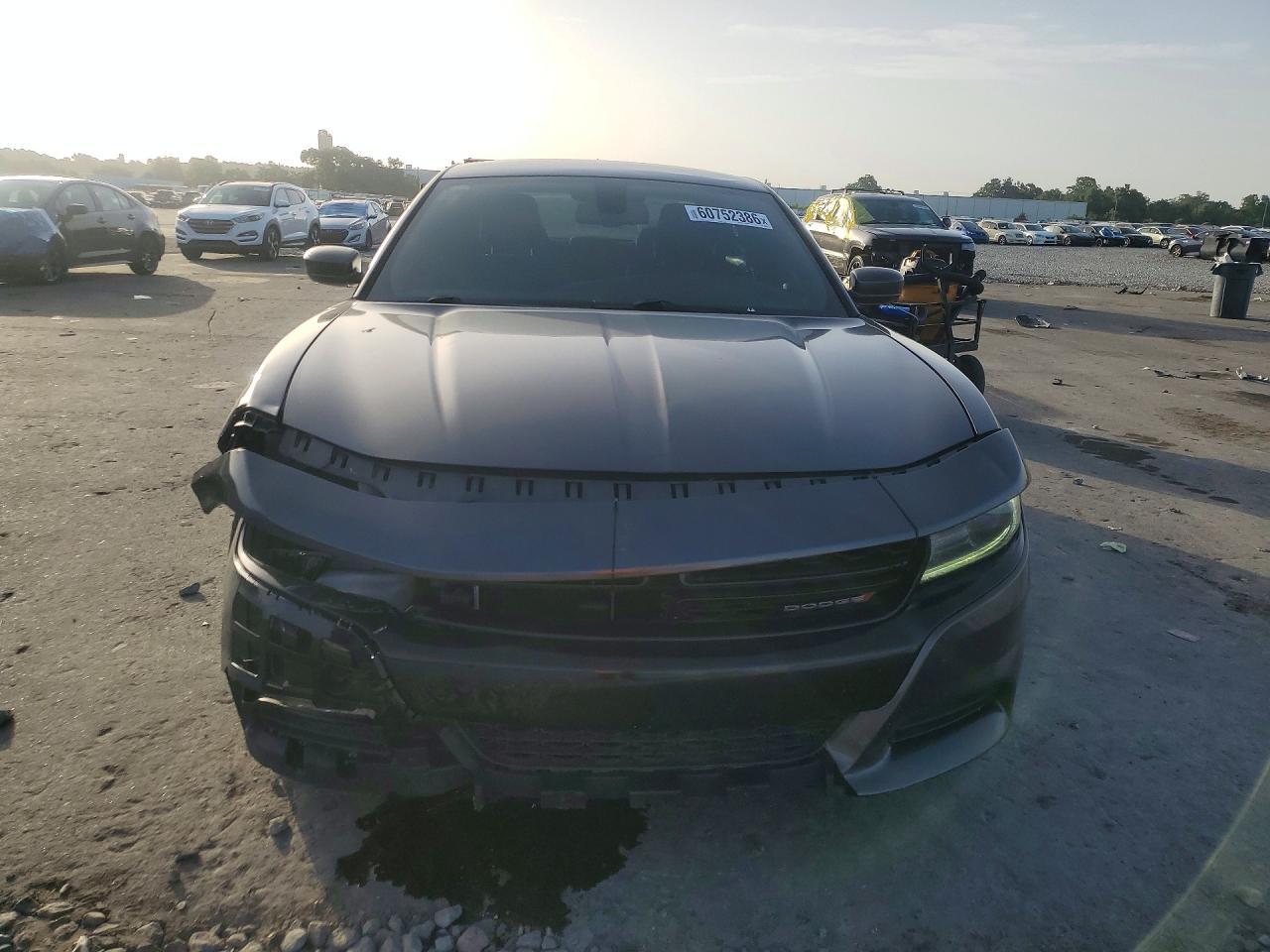 2018 Dodge Charger R/T - Image 5