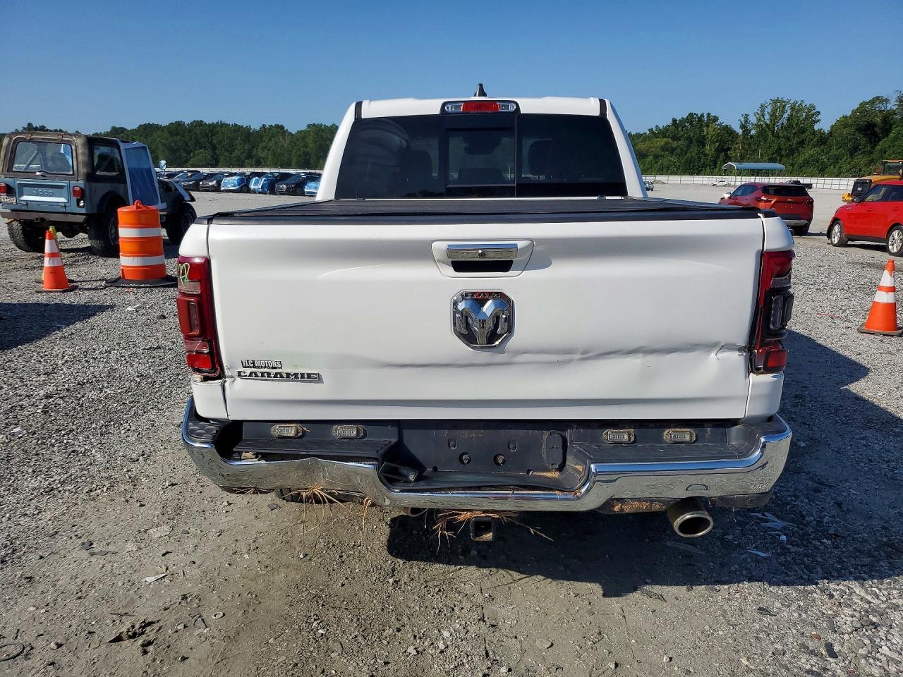 2020 Ram 1500 Laramie - Фото 6