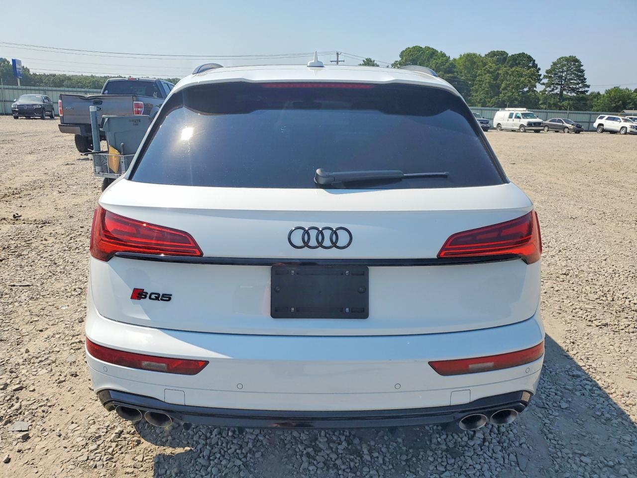 2025 Audi Sq5 Premium Plus - Image 6