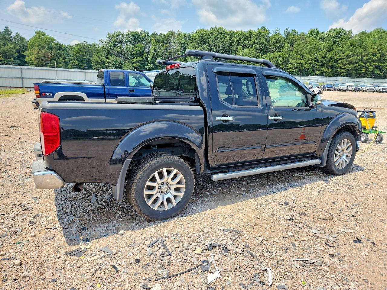 2010 Nissan Frontier Se V6 - Фото 3