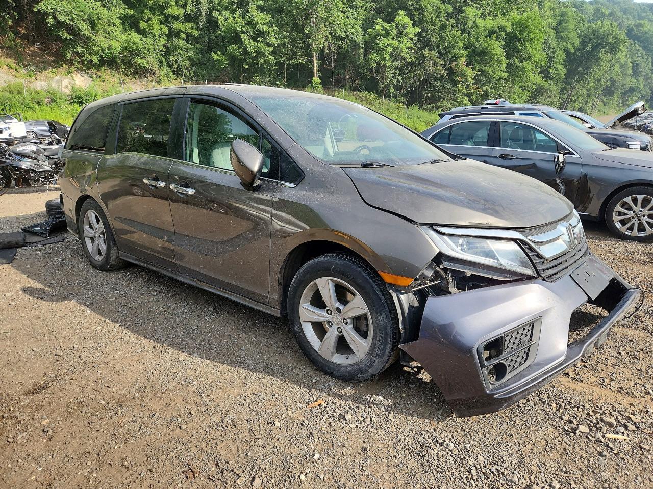 2022 Honda Odyssey Touring - Фото 4