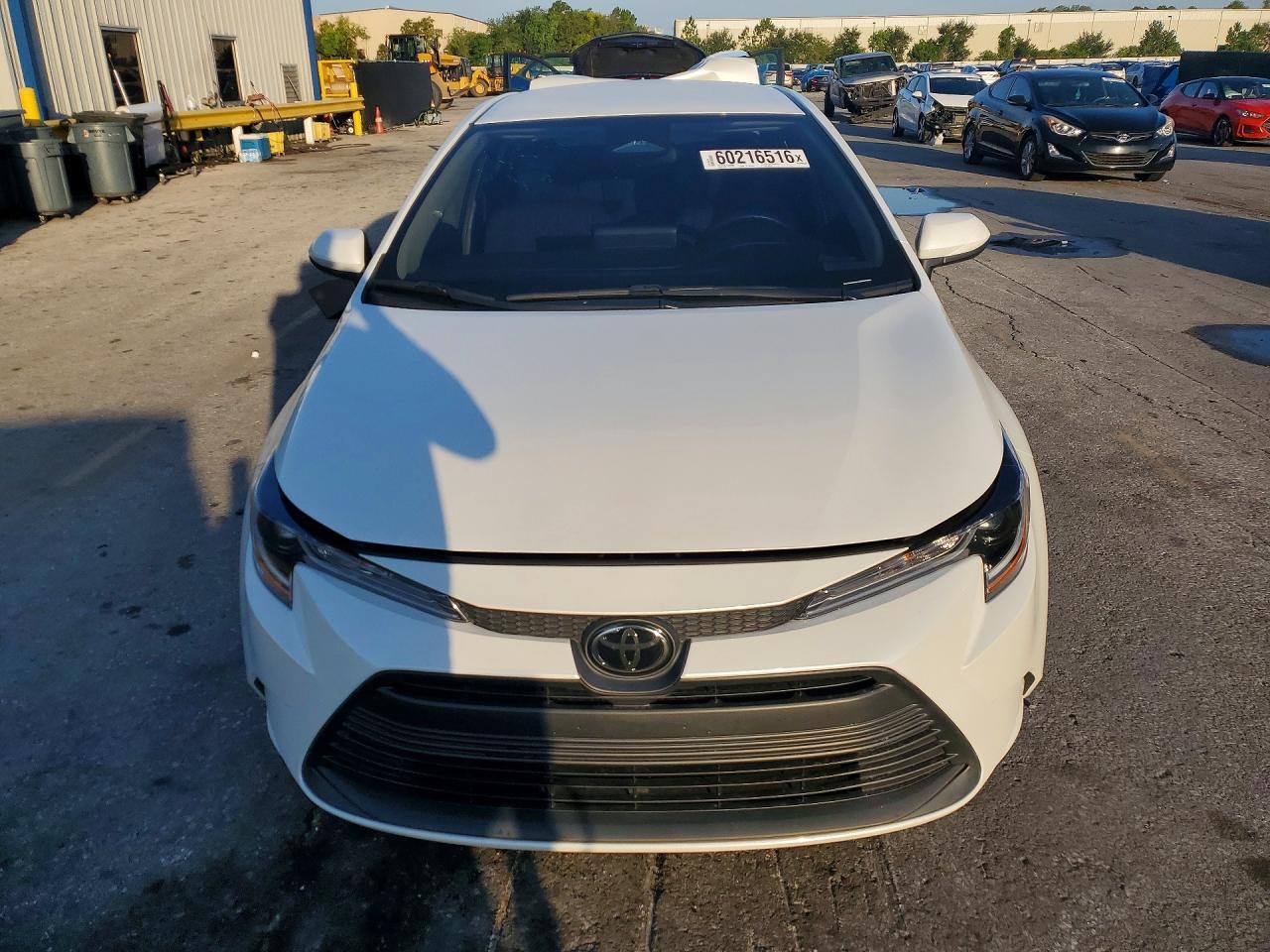 2025 Toyota Corolla Le - Image 5