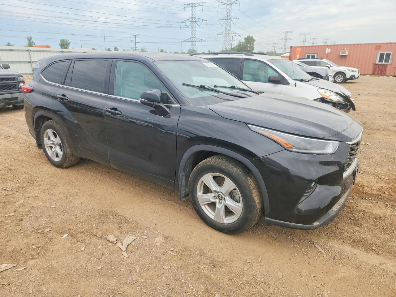 2021 Toyota Highlander Le - Фото 4