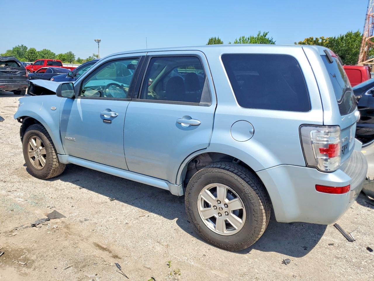 2008 Mercury Mariner - Image 2