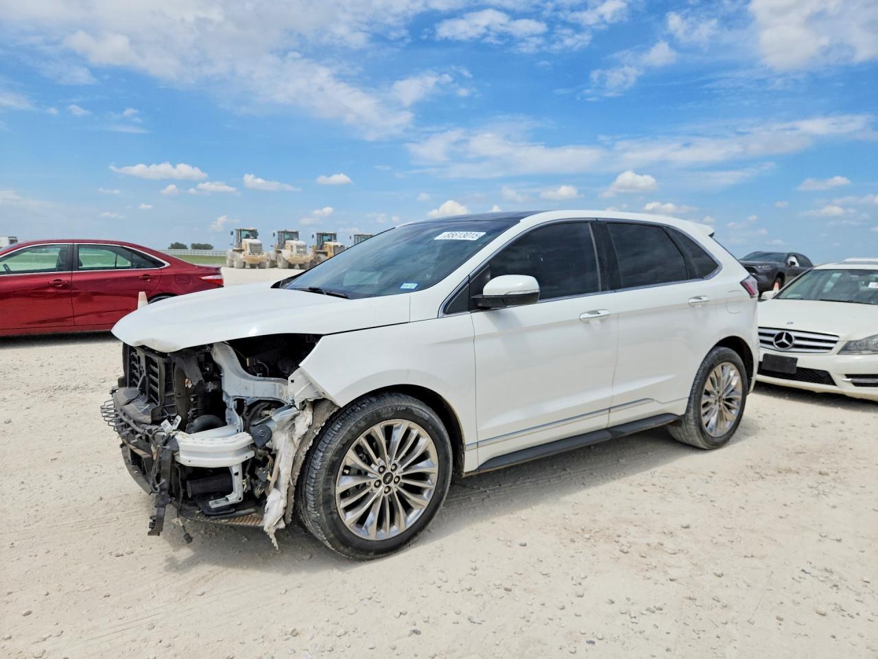 2020 Ford Edge Titanium