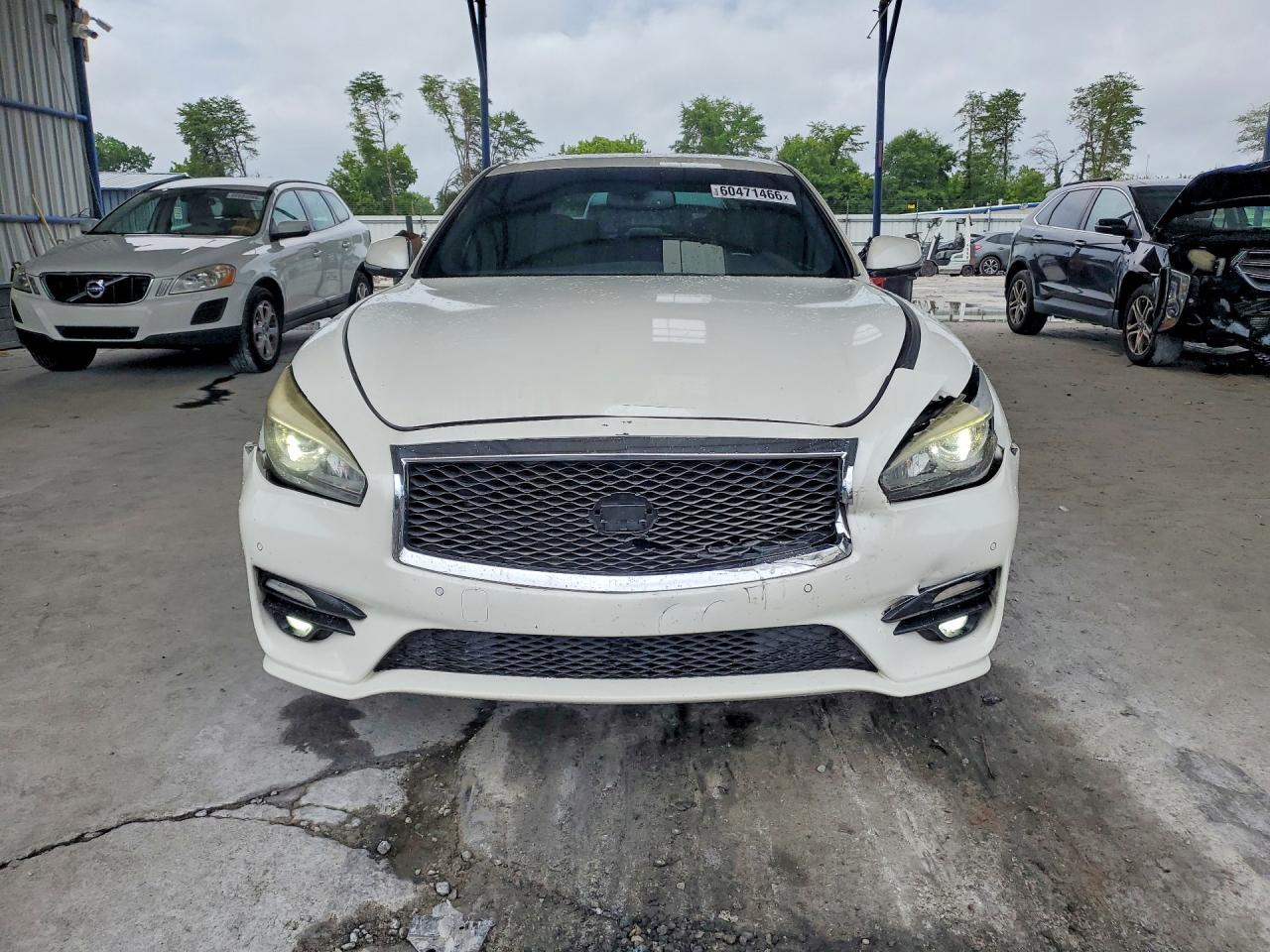 2017 Infiniti Q70 3.7 - Фото 5