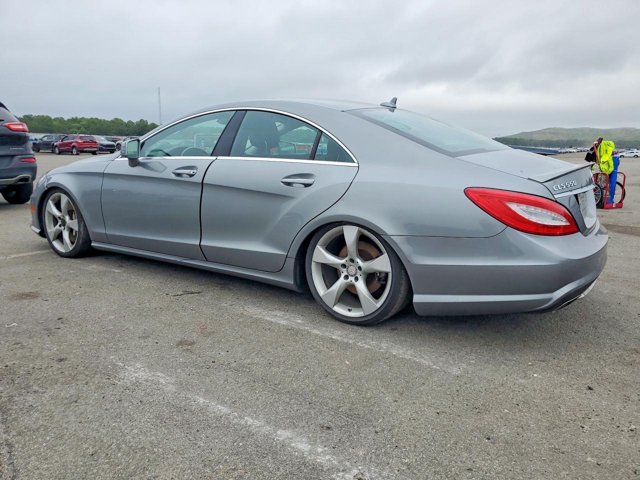 2014 Mercedes-Benz Cls 550 4Matic - Image 2