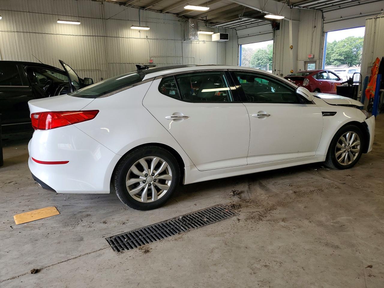 2014 Kia Optima Ex - Image 3