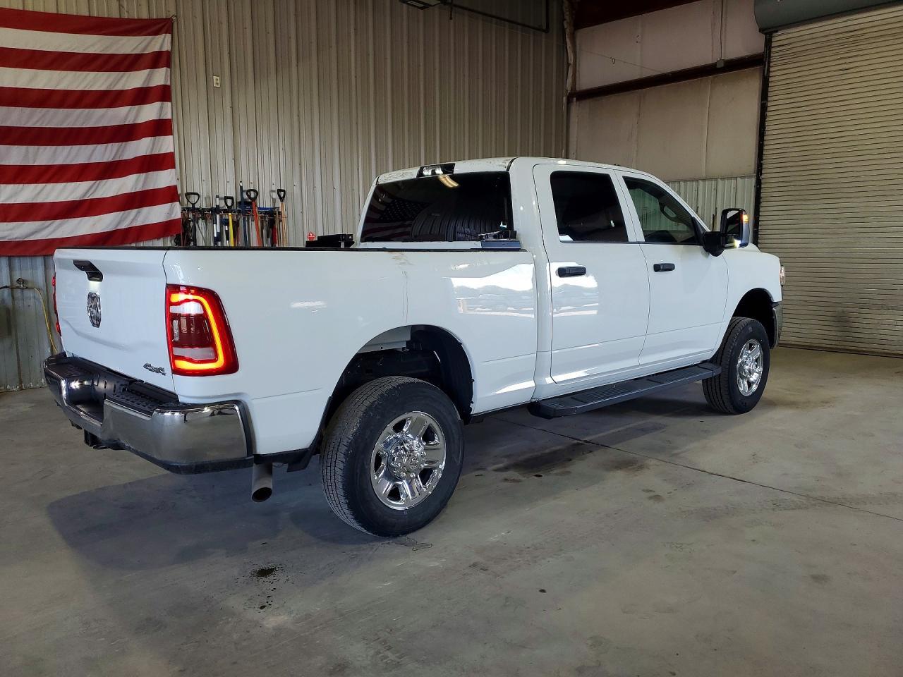 2024 Ram 2500 Tradesman - Фото 3
