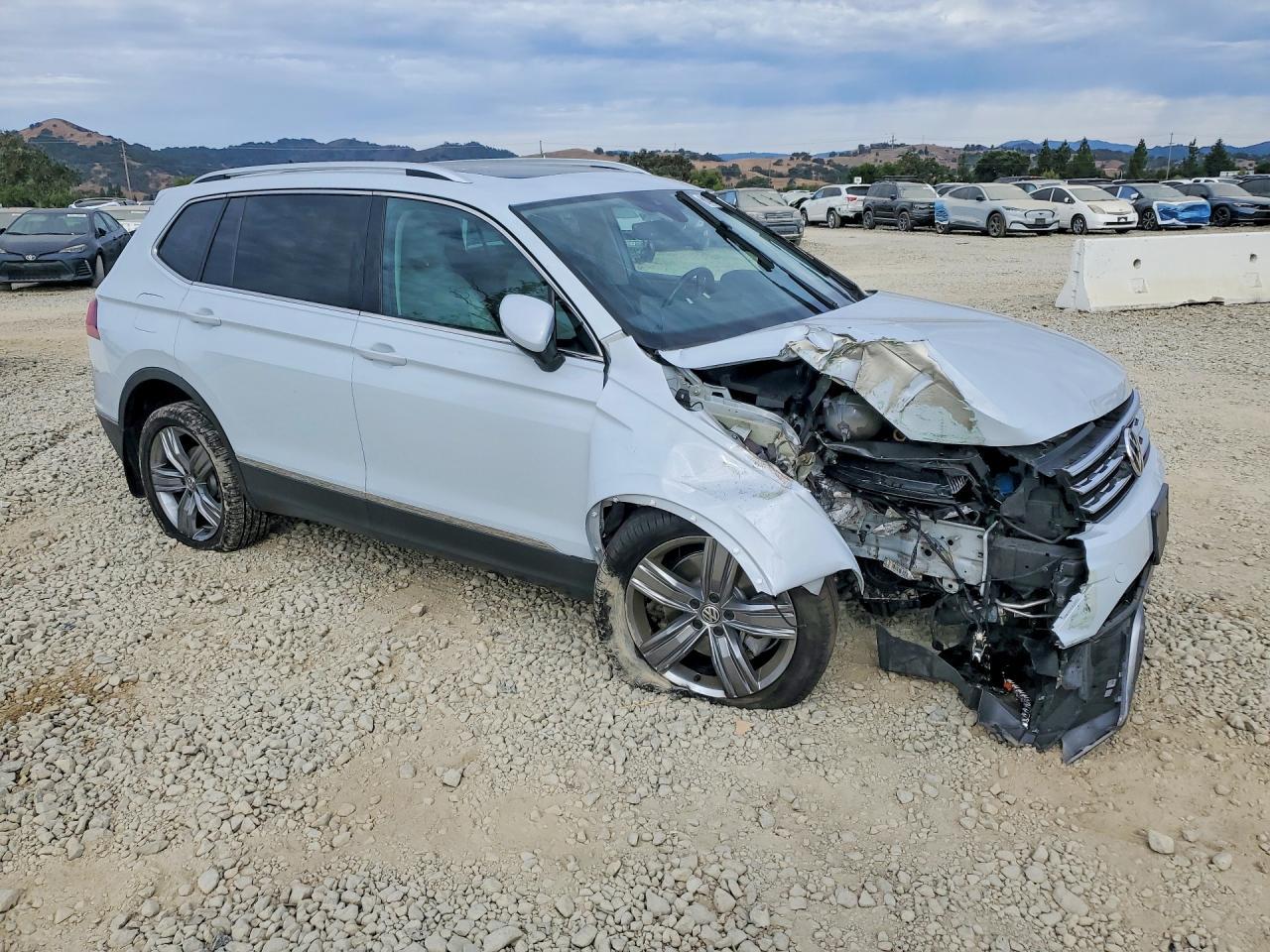 2019 Volkswagen Tiguan Sel Premium - Фото 4
