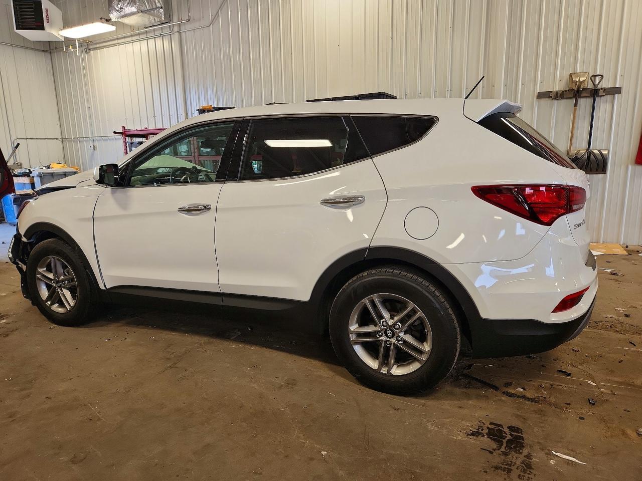 2018 Hyundai Santa Fe Sport 2.4L - Фото 2